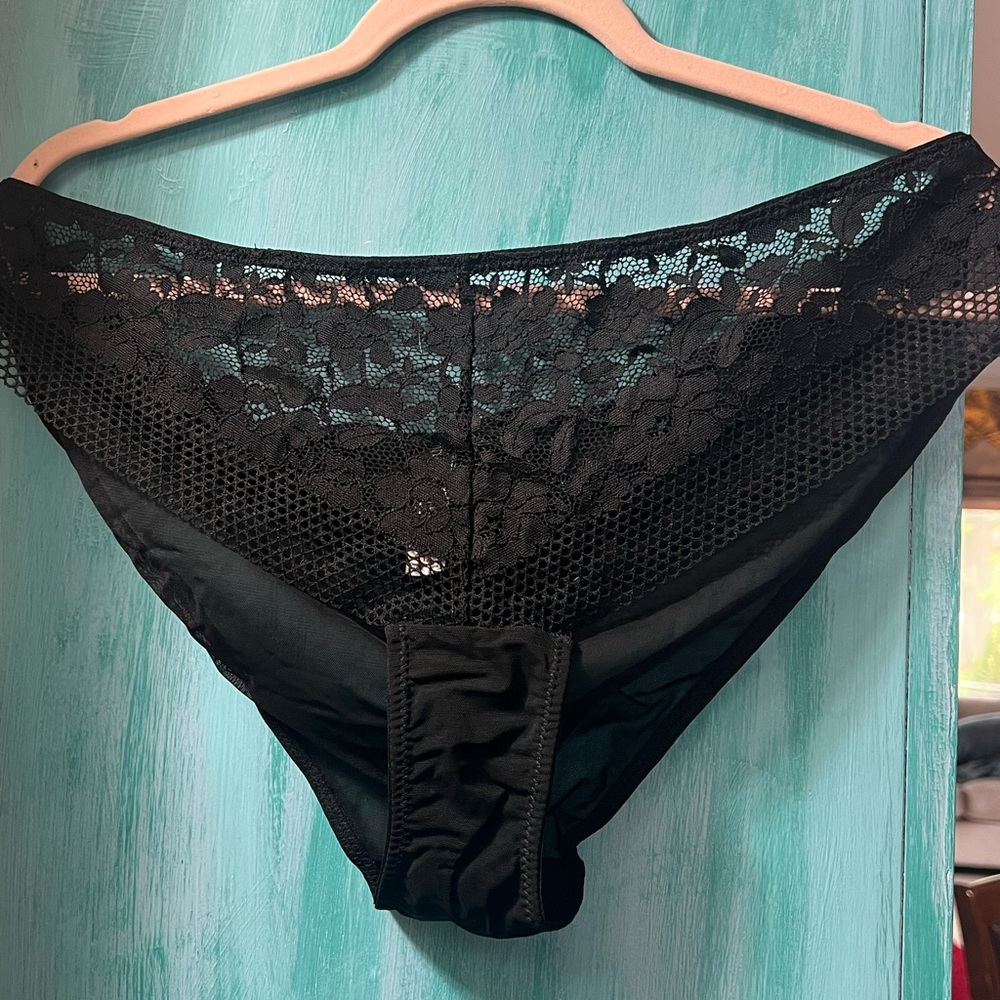 Adore Me Black Lace Intimate - Picture 3 of 3